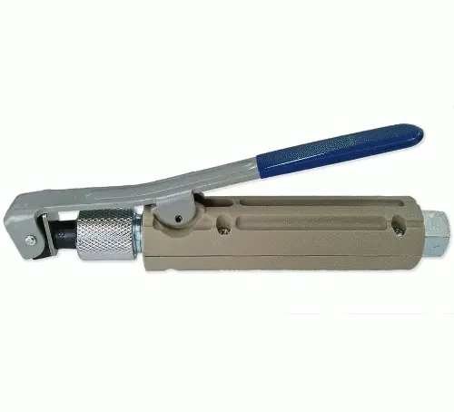 Metaltech 10520 Deadman Sandblasting Gun Kit With Ceramic Nozzles 1